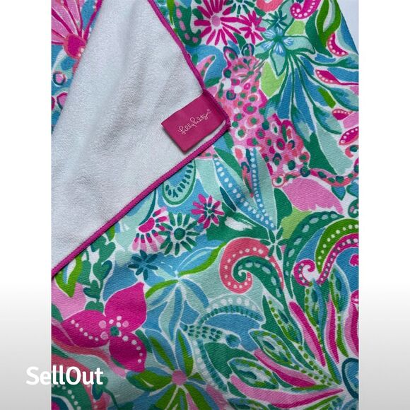 Lilly Pulitzer Tropical Multicolor Lounge Beach Towel 35"x68" Like New - Picture 3 of 4